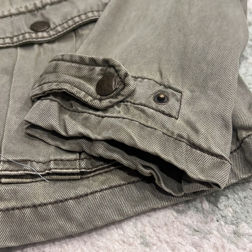 Distressed Army Green Jacket - Picture 5 of 9